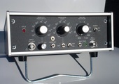 微小電流-電圧 アナログプリアンプ　1211型