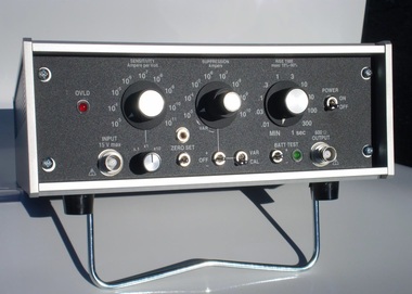 微小電流-電圧 アナログプリアンプ　1211型 1211型　微小電流－電圧変換アンプ