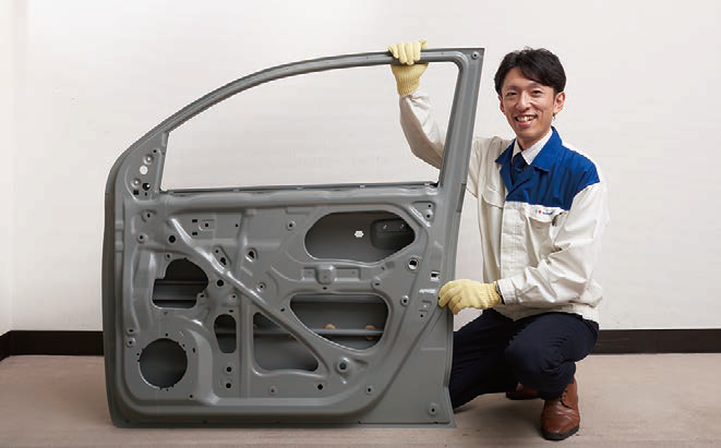 自動車ドアの最新技術を聞く~軽量化とドア閉まりについて~
